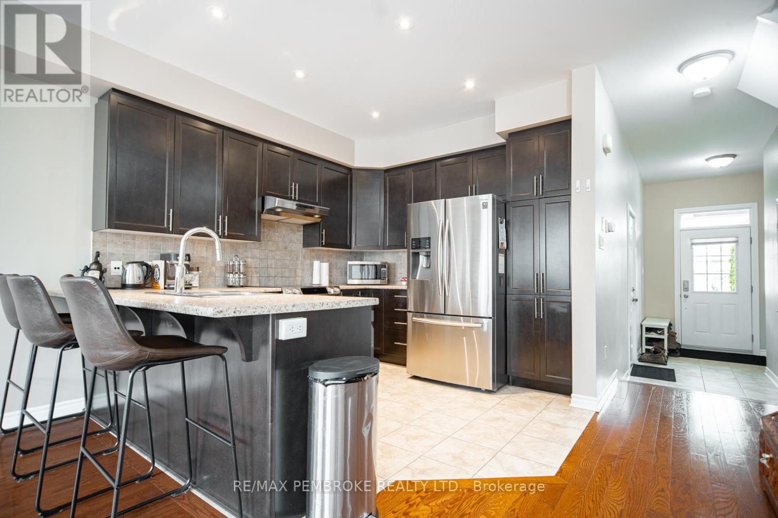 15 Mcnamara Street, Petawawa, Ontario  K8H 0C4 - Photo 7 - X13160620