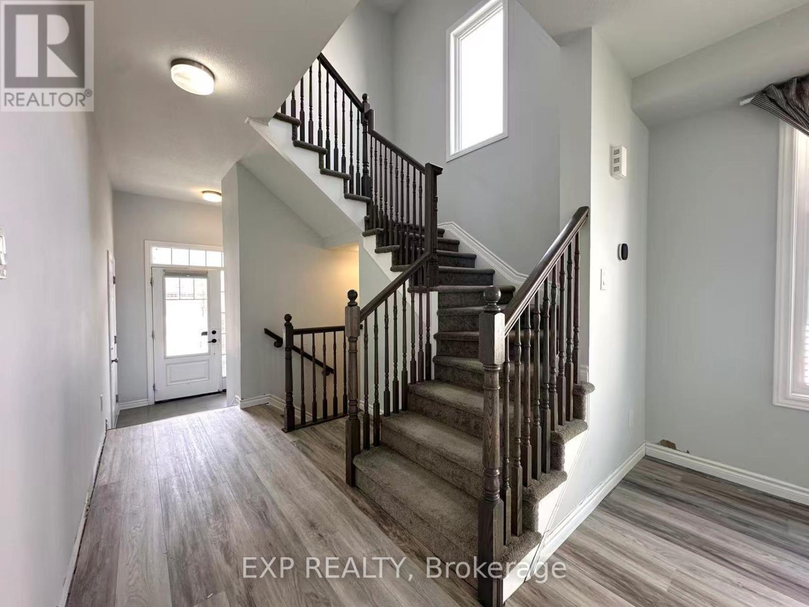 823 Regulus Ridge, Ottawa, Ontario  K2J 6S9 - Photo 2 - X13160594
