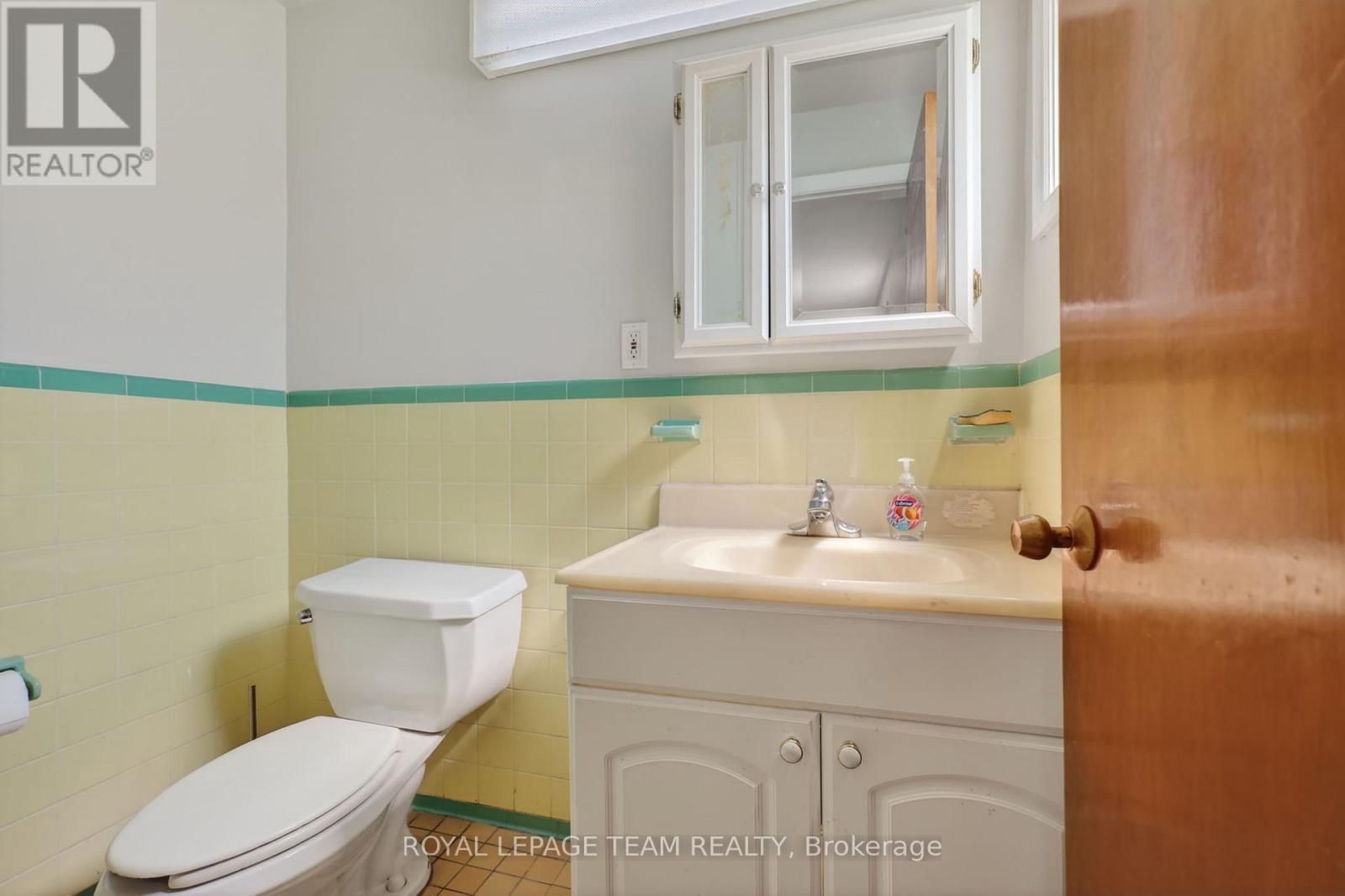 658 Tillbury Avenue W, Ottawa, Ontario  K2A 1A1 - Photo 20 - X13160668