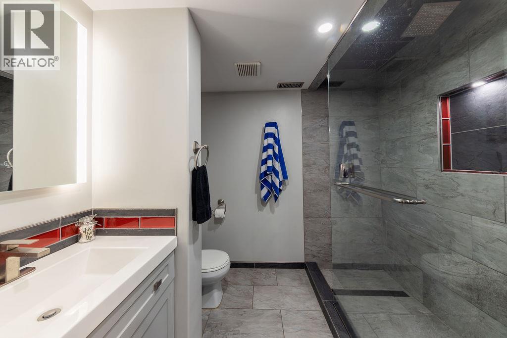 985 Schreiner Street, Kamloops, British Columbia  V2B 5W1 - Photo 32 - 10388471