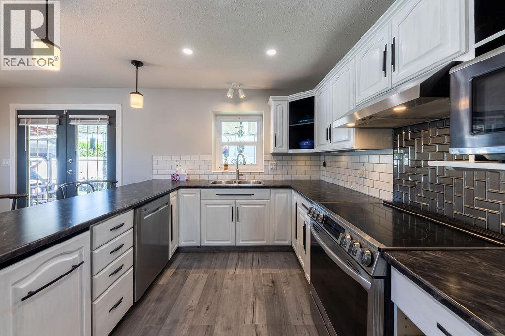 985 Schreiner Street, Kamloops, British Columbia  V2B 5W1 - Photo 28 - 10388471