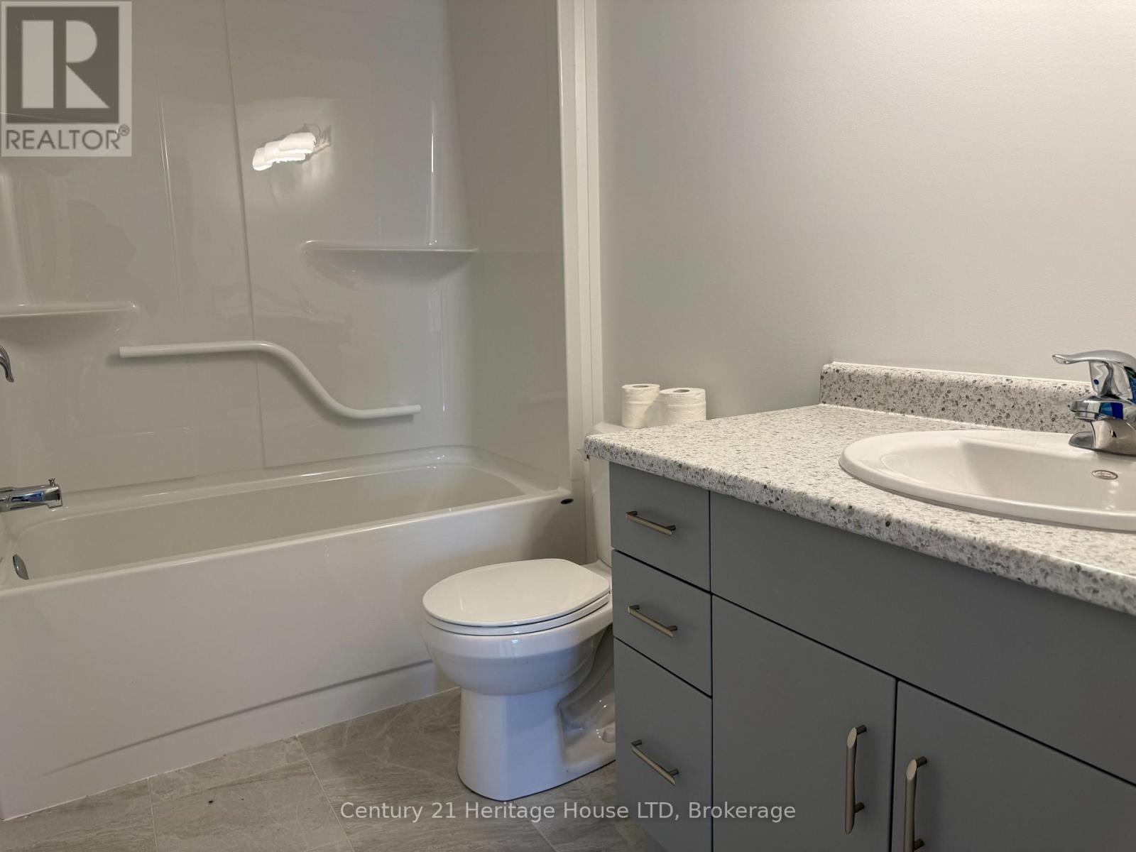 736 Burwell Street, Fort Erie, Ontario L2A 0E2 - Photo 6 - X13160304