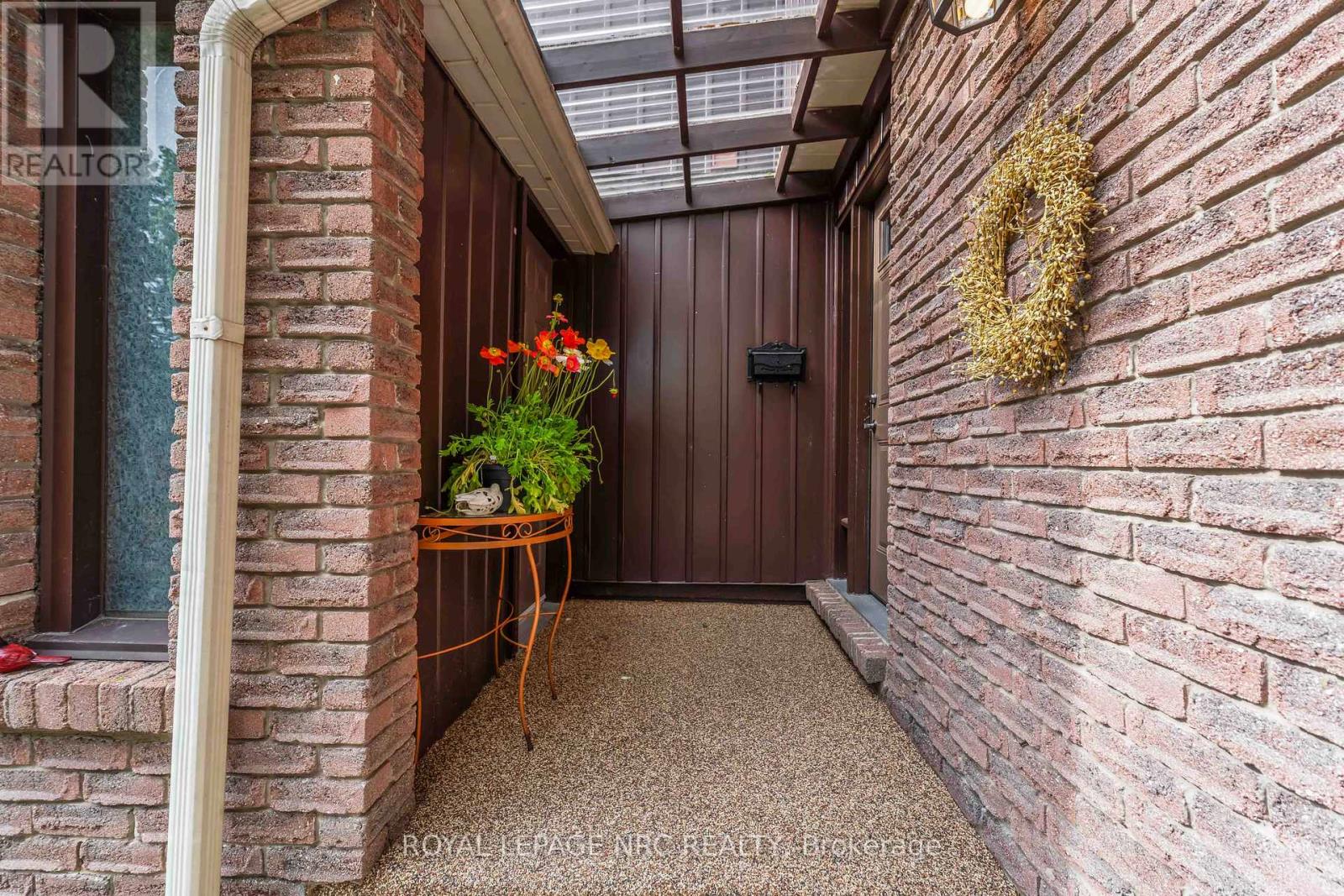 40 - 122 Lakeshore Road, St. Catharines, Ontario  L2N 6N6 - Photo 4 - X13160360