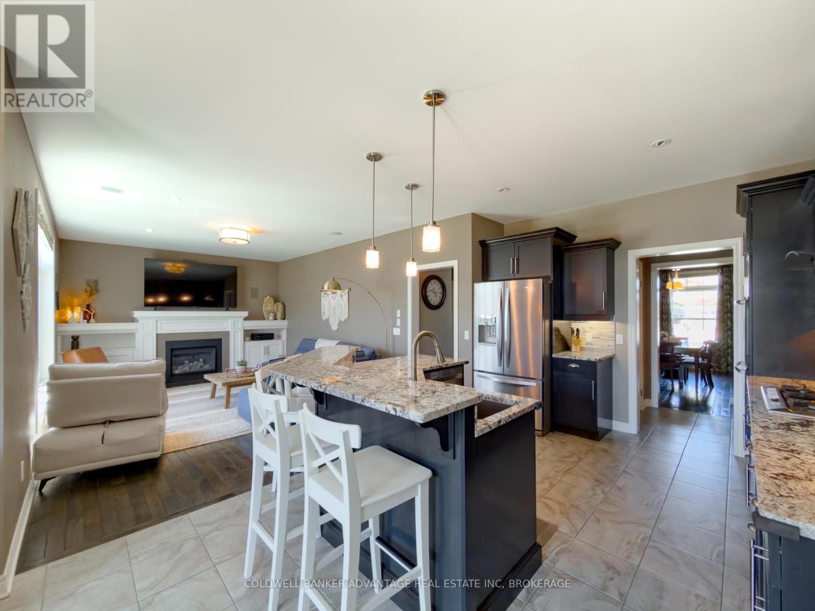336 Creekside Drive, Welland, Ontario  L3C 0B6 - Photo 12 - X13160644