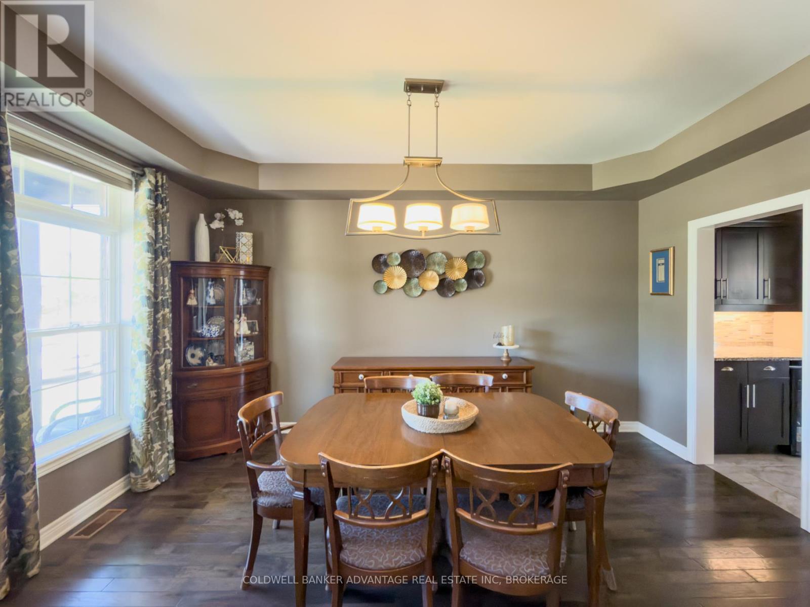 336 Creekside Drive, Welland, Ontario  L3C 0B6 - Photo 5 - X13160644