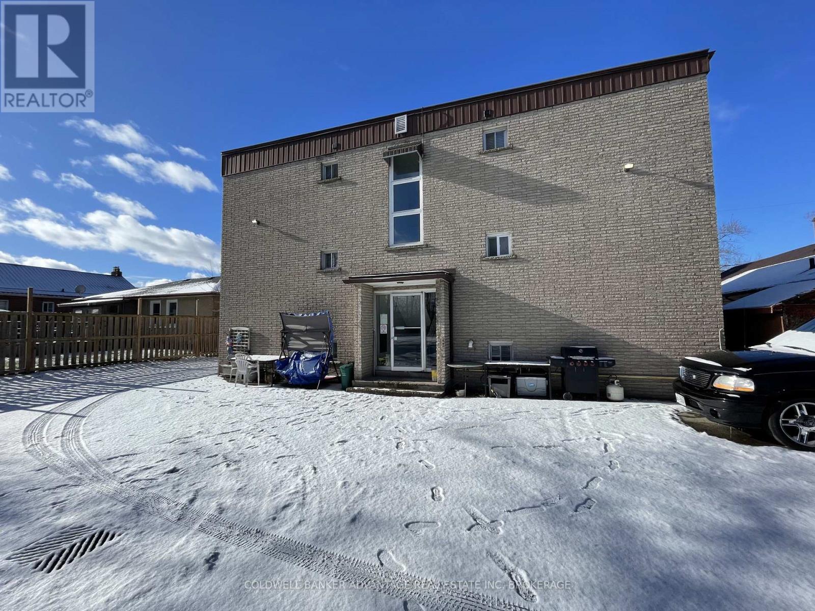 1 - 136 Wilton Avenue, Welland (Broadway), Ontario  L3C 2A4 - Photo 10 - X13160662