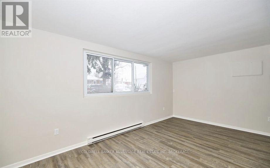 1 - 136 Wilton Avenue, Welland (Broadway), Ontario  L3C 2A4 - Photo 3 - X13160662