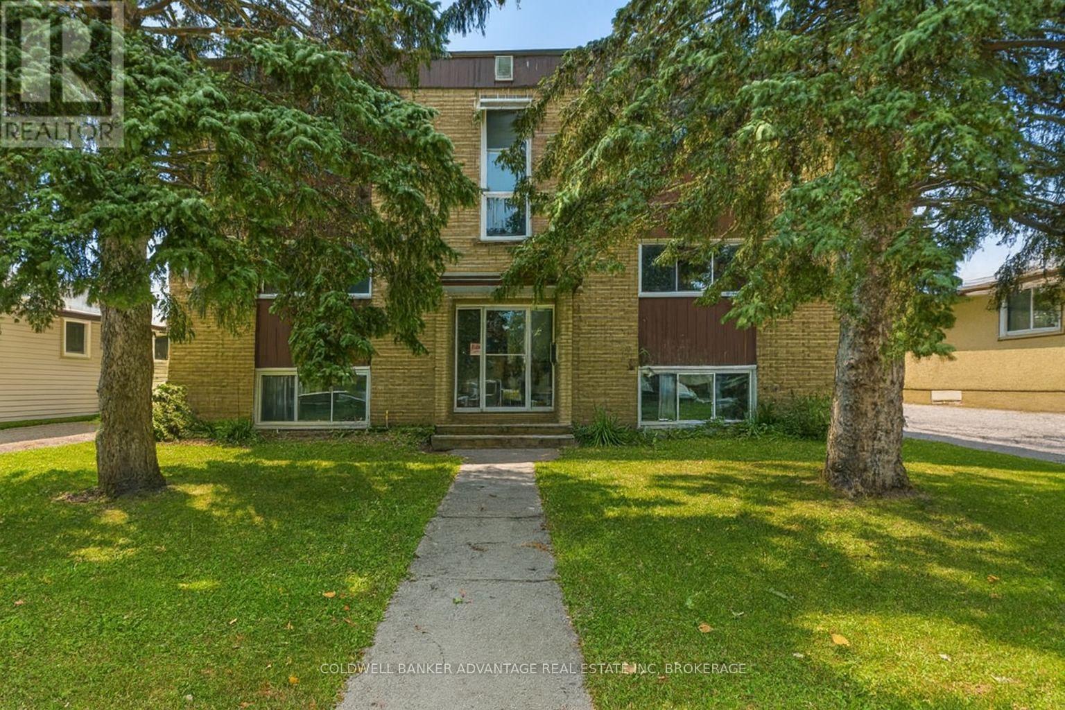 1 - 136 Wilton Avenue, Welland (Broadway), Ontario  L3C 2A4 - Photo 9 - X13160662