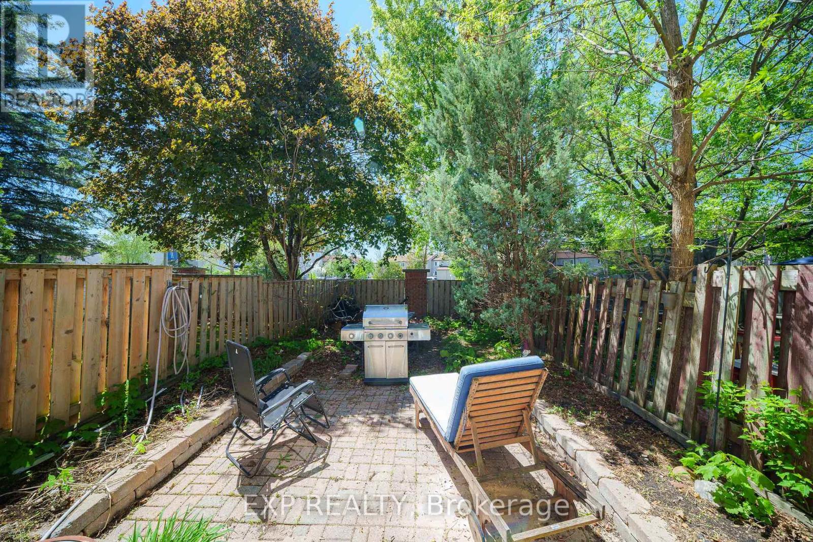6431 Timothy Court, Ottawa, Ontario  K1C 3E5 - Photo 2 - X13160042