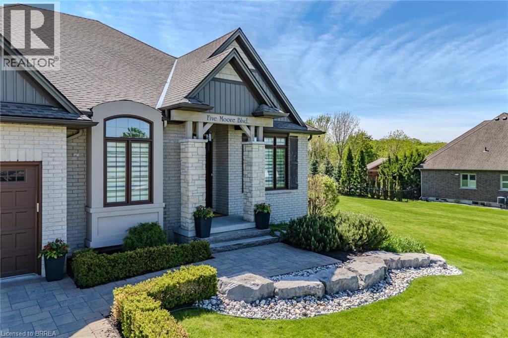 5 Moore Boulevard, Brantford, Ontario  N3T 0E2 - Photo 3 - 40808334