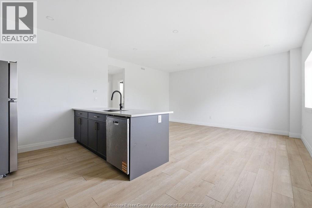 133 Laird Avenue Unit# 203, Essex, Ontario N8M 1S4 - Photo 3 - 26011829