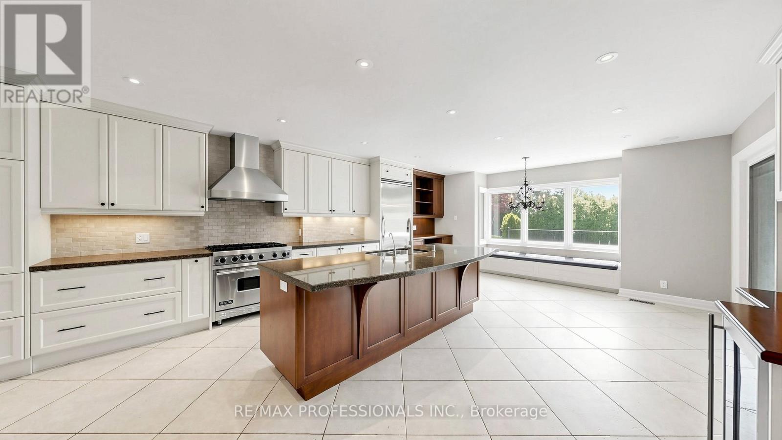 26 Abilene Drive, Toronto, Ontario  M9A 2M8 - Photo 17 - W13152458