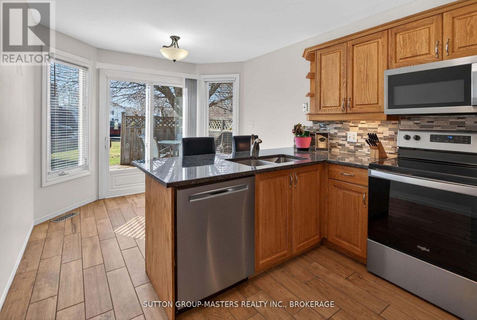 16 Country Club Drive, Loyalist (Bath), Ontario  K0H 1G0 - Photo 10 - X13160512
