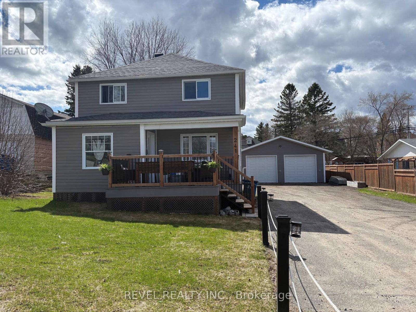 241 SIXTH AVENUE, Cochrane, Ontario