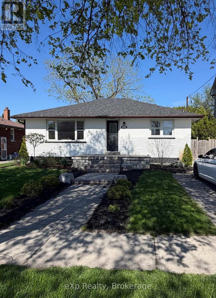 111 Riverside Drive N, Oshawa, Ontario  L1G 6J6 - Photo 1 - E13141834