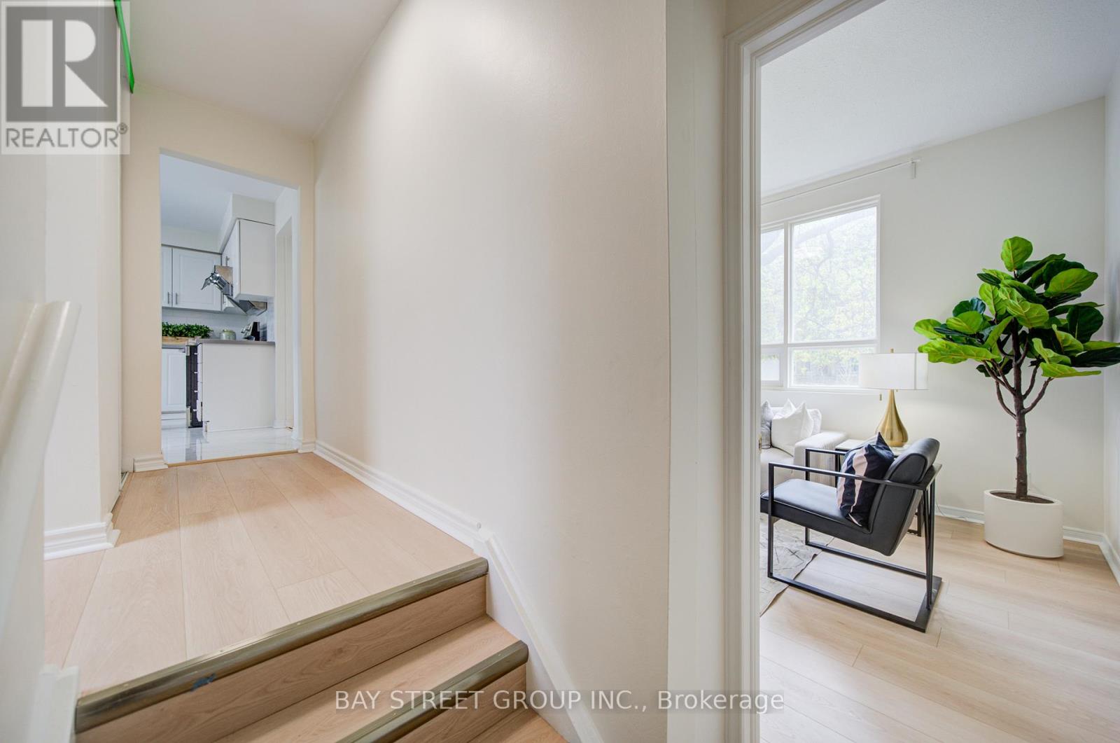 108 Courville Coachway, Toronto, Ontario  M2J 3V7 - Photo 8 - C13160318
