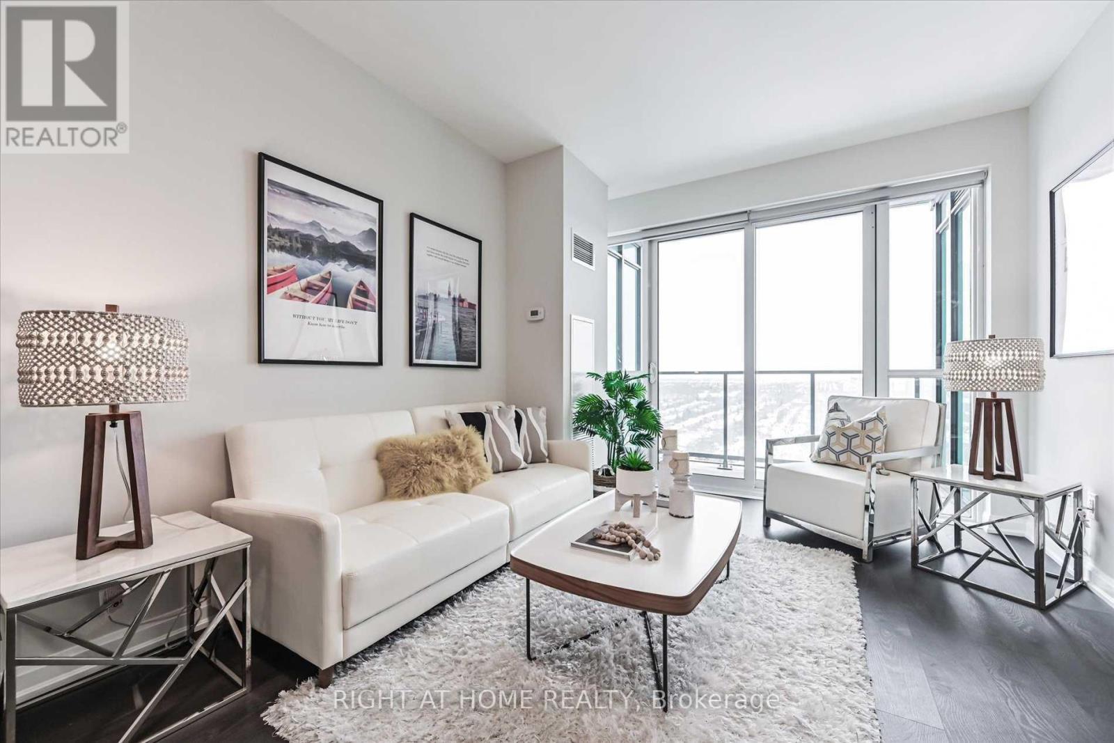 2305 - 11 Bogert Avenue, Toronto, Ontario  M2N 0H4 - Photo 2 - C13160374