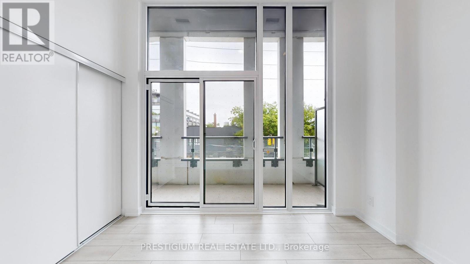 208 - 500 Dupont Street, Toronto, Ontario  M6G 0B8 - Photo 11 - C13160562