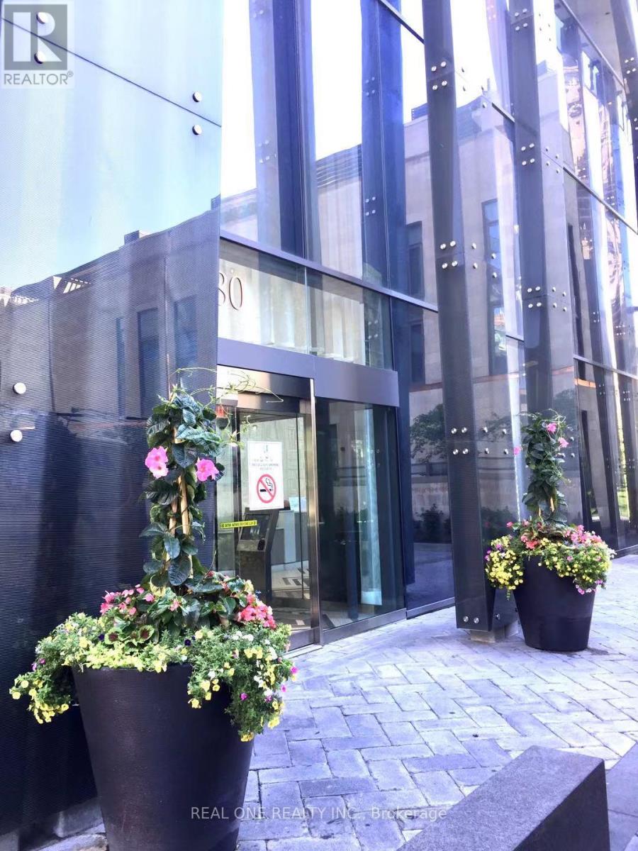 1005 - 1080 Bay Street, Toronto, Ontario  M5S 0A5 - Photo 2 - C13160572