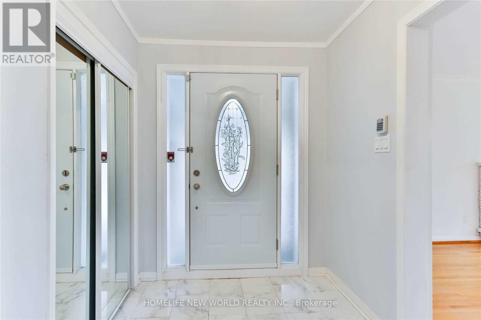 6 Bathford Crescent, Toronto, Ontario  M2J 2S4 - Photo 2 - C13160618