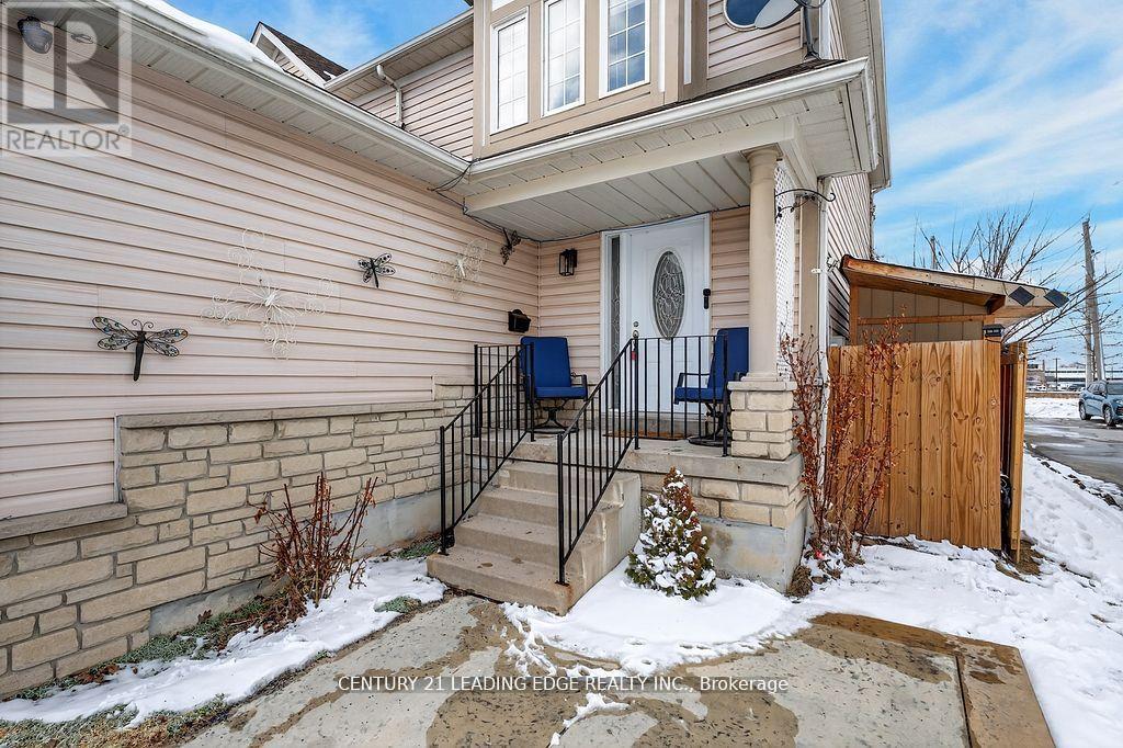 56 Ivory Court, Clarington, Ontario  L1C 5C1 - Photo 2 - E13160434