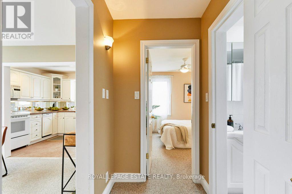 138 August Avenue, Toronto, Ontario  M1L 3N4 - Photo 17 - E13160650