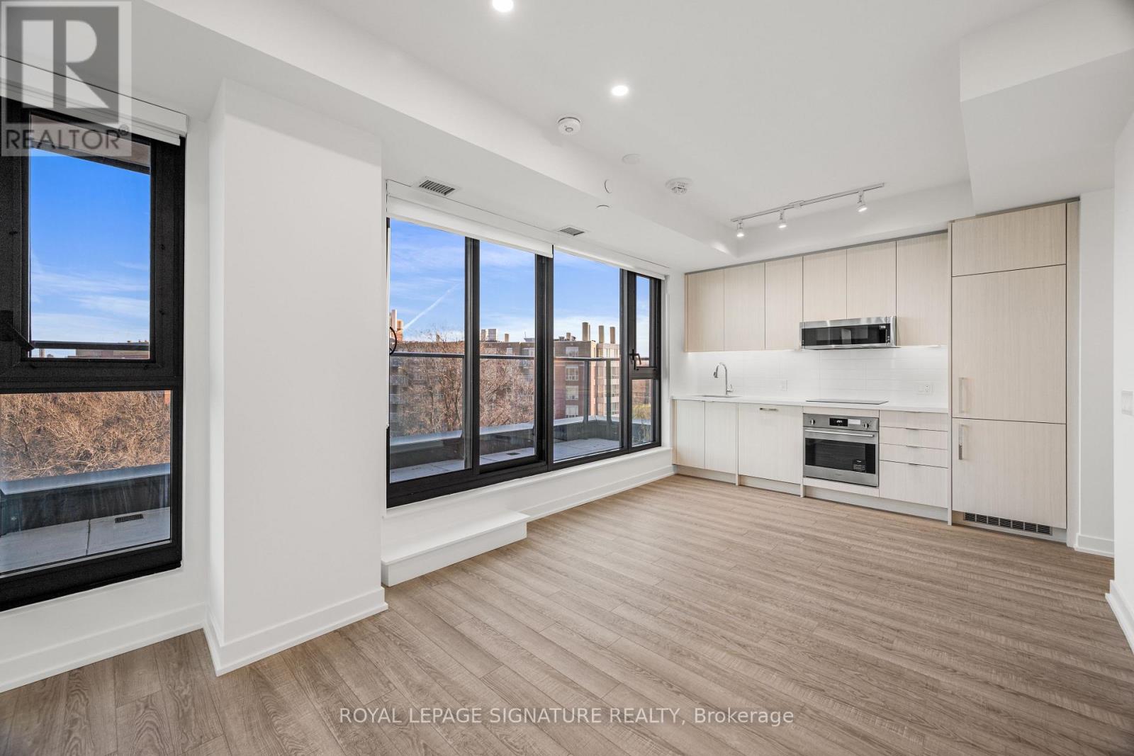 609 - 250 Lawrence Avenue W, Toronto, Ontario  M5M 1B2 - Photo 2 - C13160016