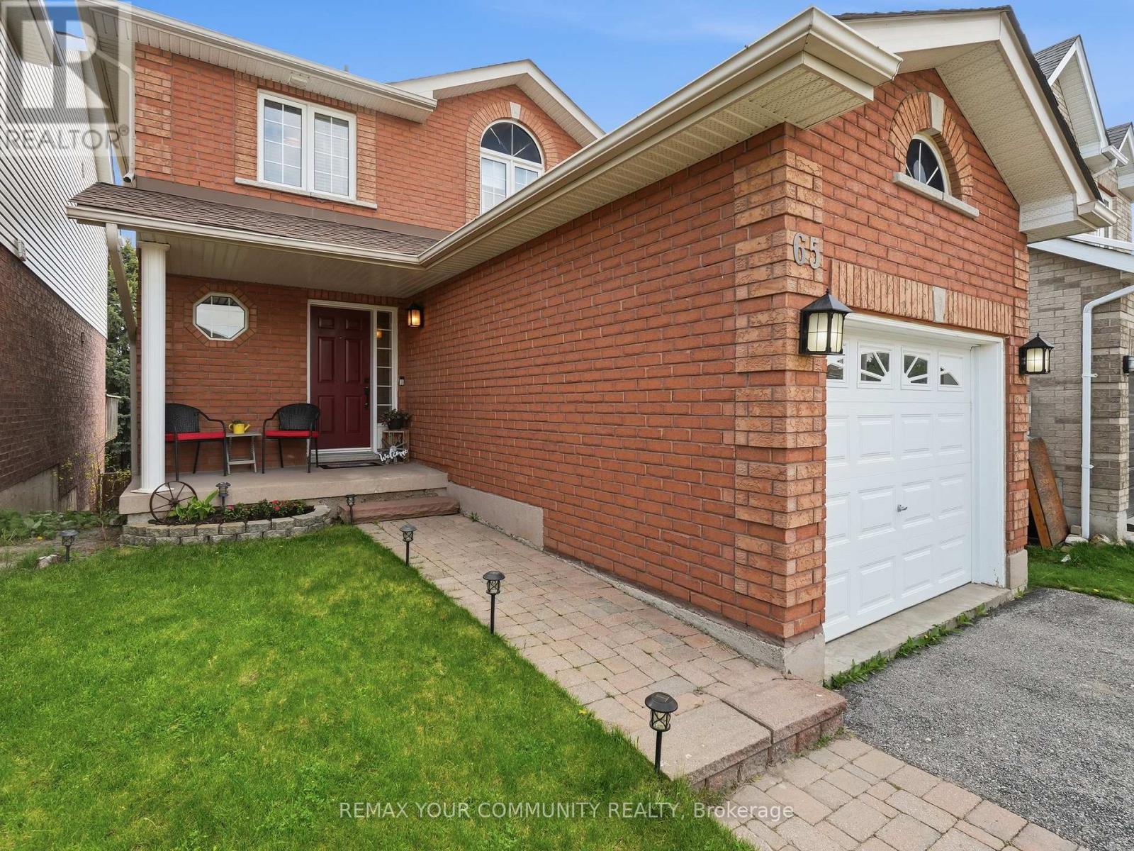 65 Adams Street, Bradford West Gwillimbury, Ontario  L3Z 3E2 - Photo 3 - N13160288