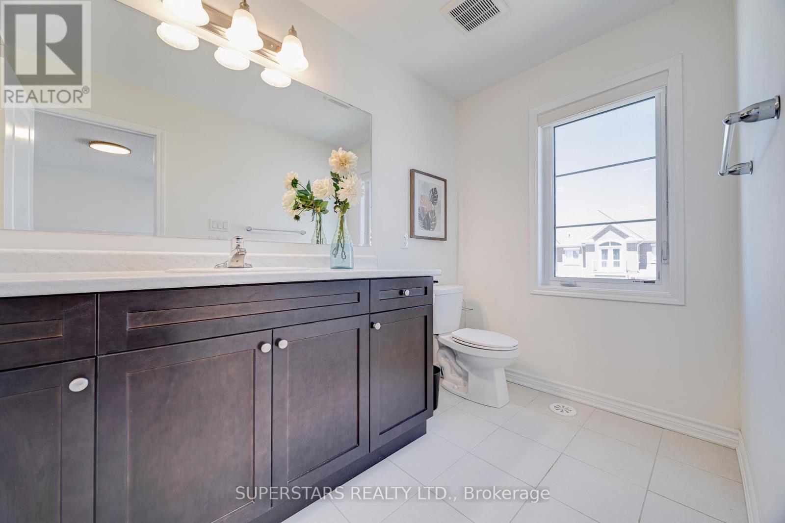 241 Rustle Woods Avenue, Markham, Ontario  L6B 1M7 - Photo 19 - N13160300