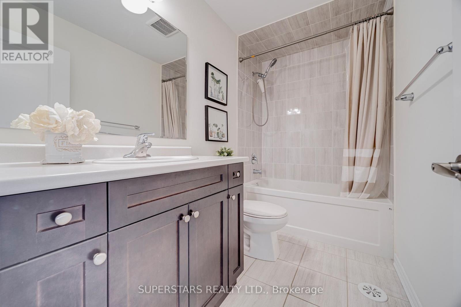 241 Rustle Woods Avenue, Markham, Ontario  L6B 1M7 - Photo 23 - N13160300