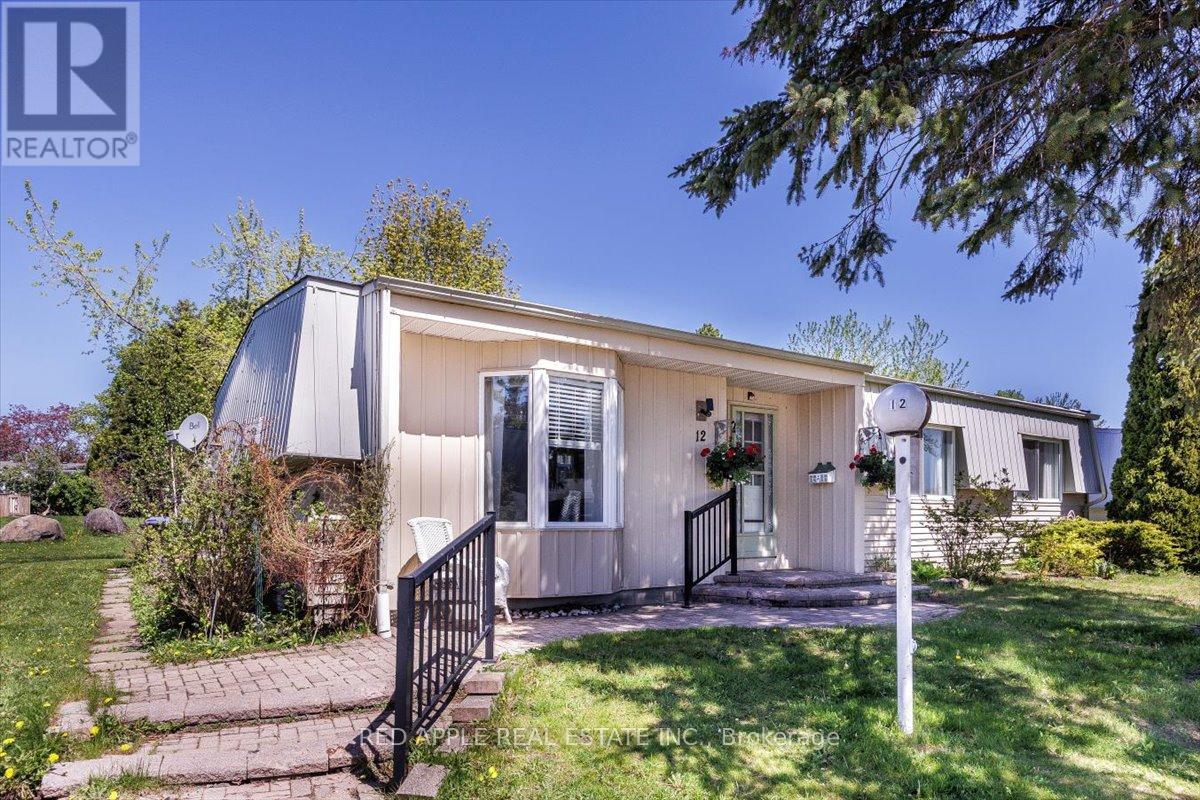 12 Belle Isle Arm, Innisfil, Ontario L9S 1N7 - Photo 2 - N13160334