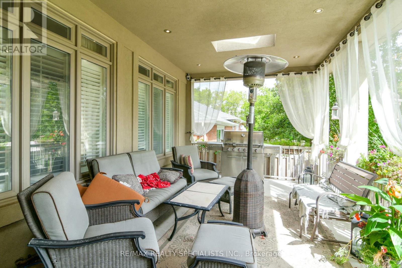Upper - 7 Scott Drive, Richmond Hill, Ontario  L4C 6V5 - Photo 33 - N13160406