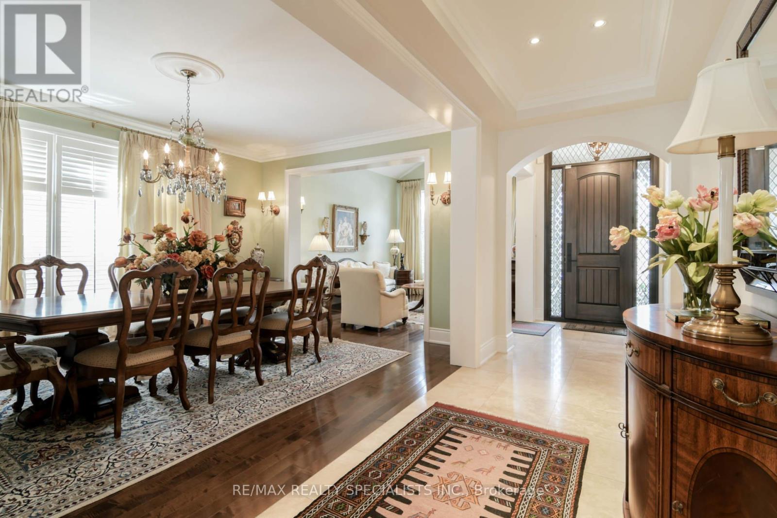 Upper - 7 Scott Drive, Richmond Hill, Ontario  L4C 6V5 - Photo 7 - N13160406