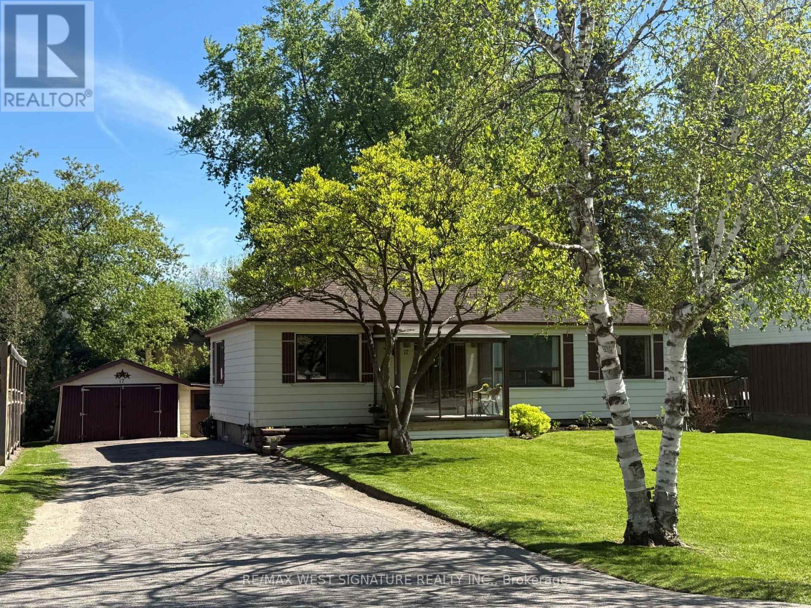 17 FARIS AVENUE, King, Ontario