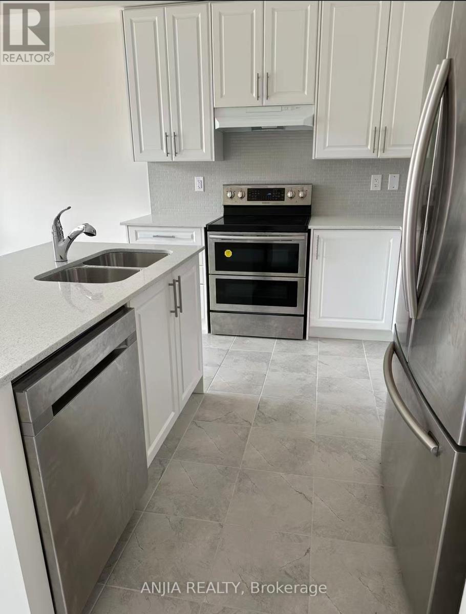 65 Mikayla Lane, Markham (Cornell), Ontario  L6B 1R1 - Photo 3 - N13160556