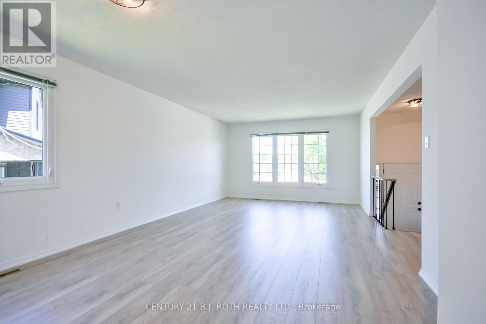 103 Herrell Avenue, Barrie, Ontario  L4N 6T9 - Photo 8 - S13160320