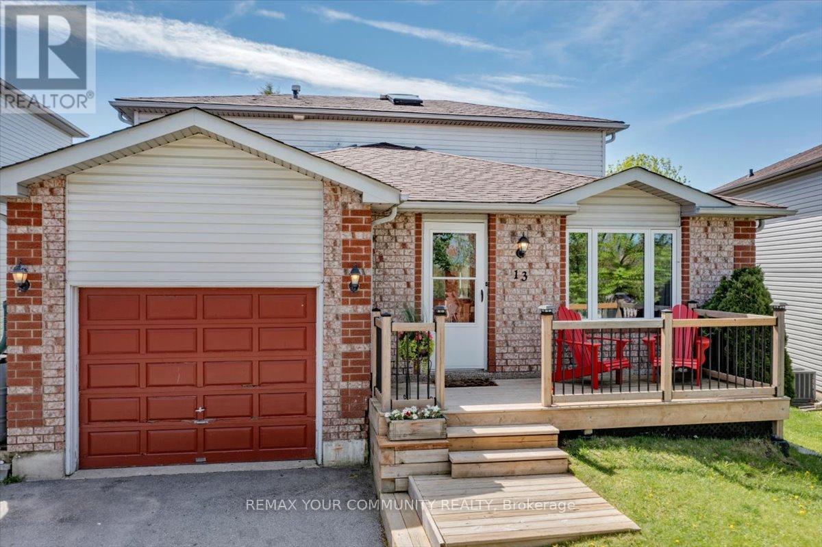 13 Waddington Crescent, Barrie, Ontario  L4N 8C8 - Photo 5 - S13160442