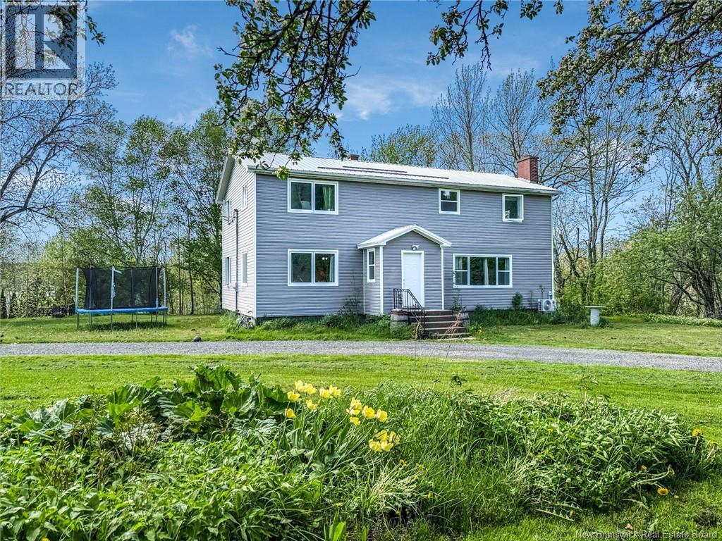 1898 Waterside Drive, Cambridge-Narrows, New Brunswick  E4C 1Z1 - Photo 2 - NB140104