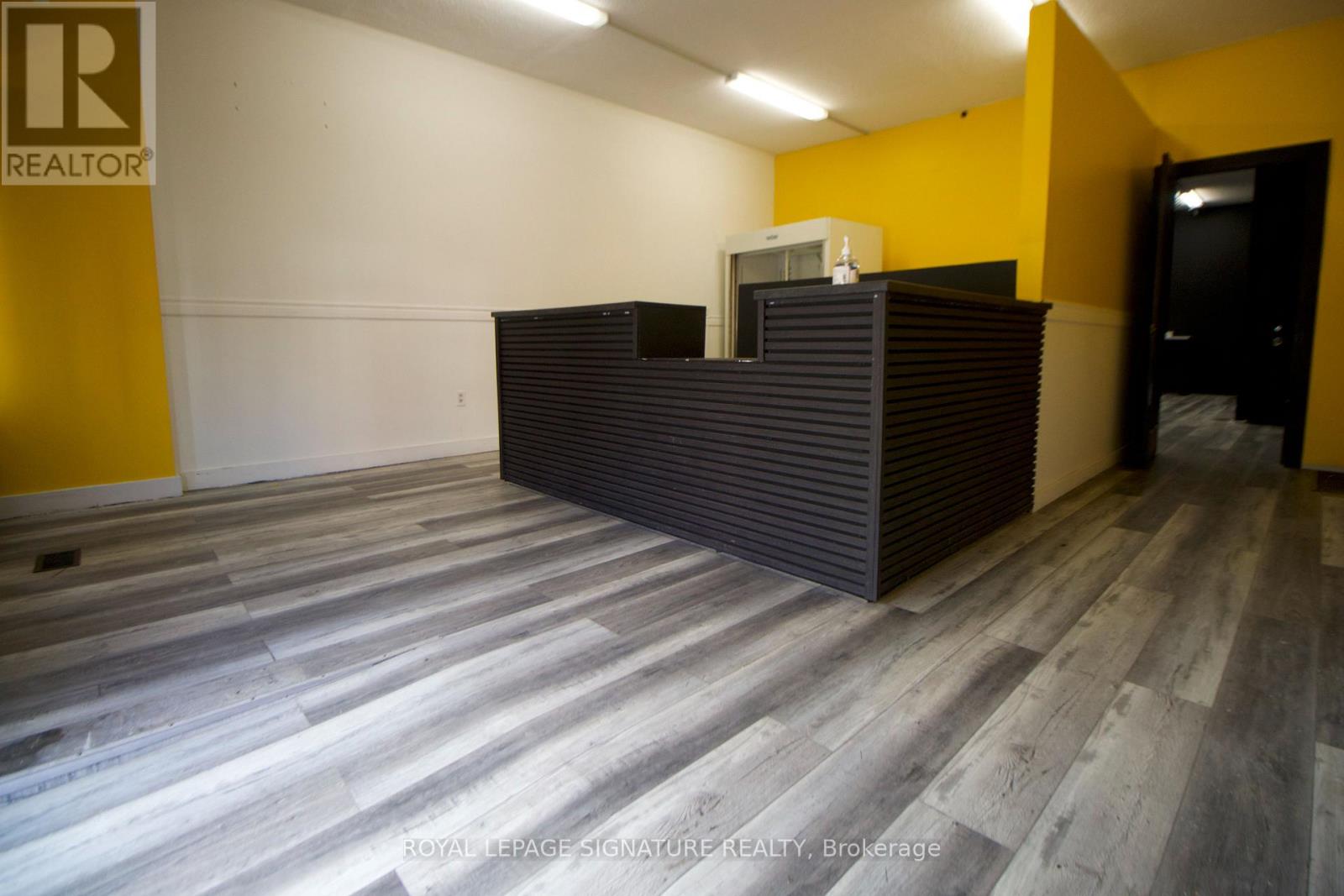 1182 Weston Road, Toronto, Ontario M6M 4P4 - Photo 3 - W13158132