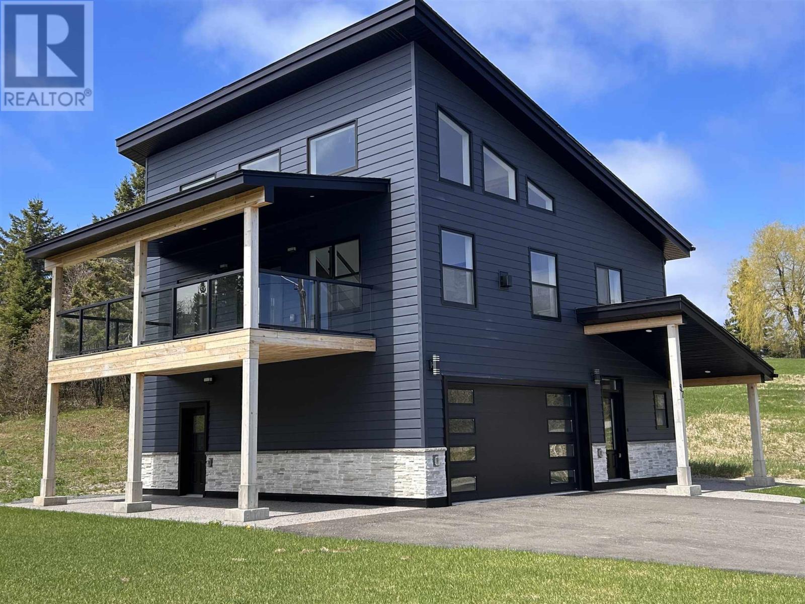 87 Anderson Rd, Sault Ste. Marie, Ontario  P6C 6G5 - Photo 1 - SM260121