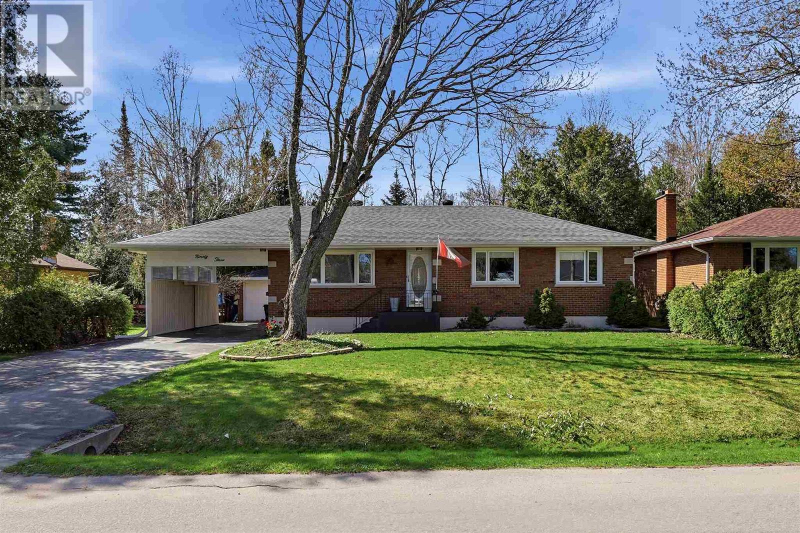 93 Southwood DR, Sault Ste. Marie, Ontario
