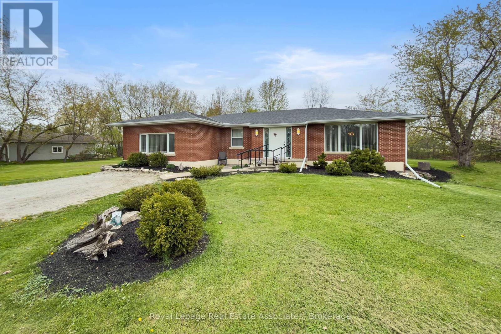 9225 Dublin Line, Halton Hills, Ontario  L9T 2X7 - Photo 4 - W13160346