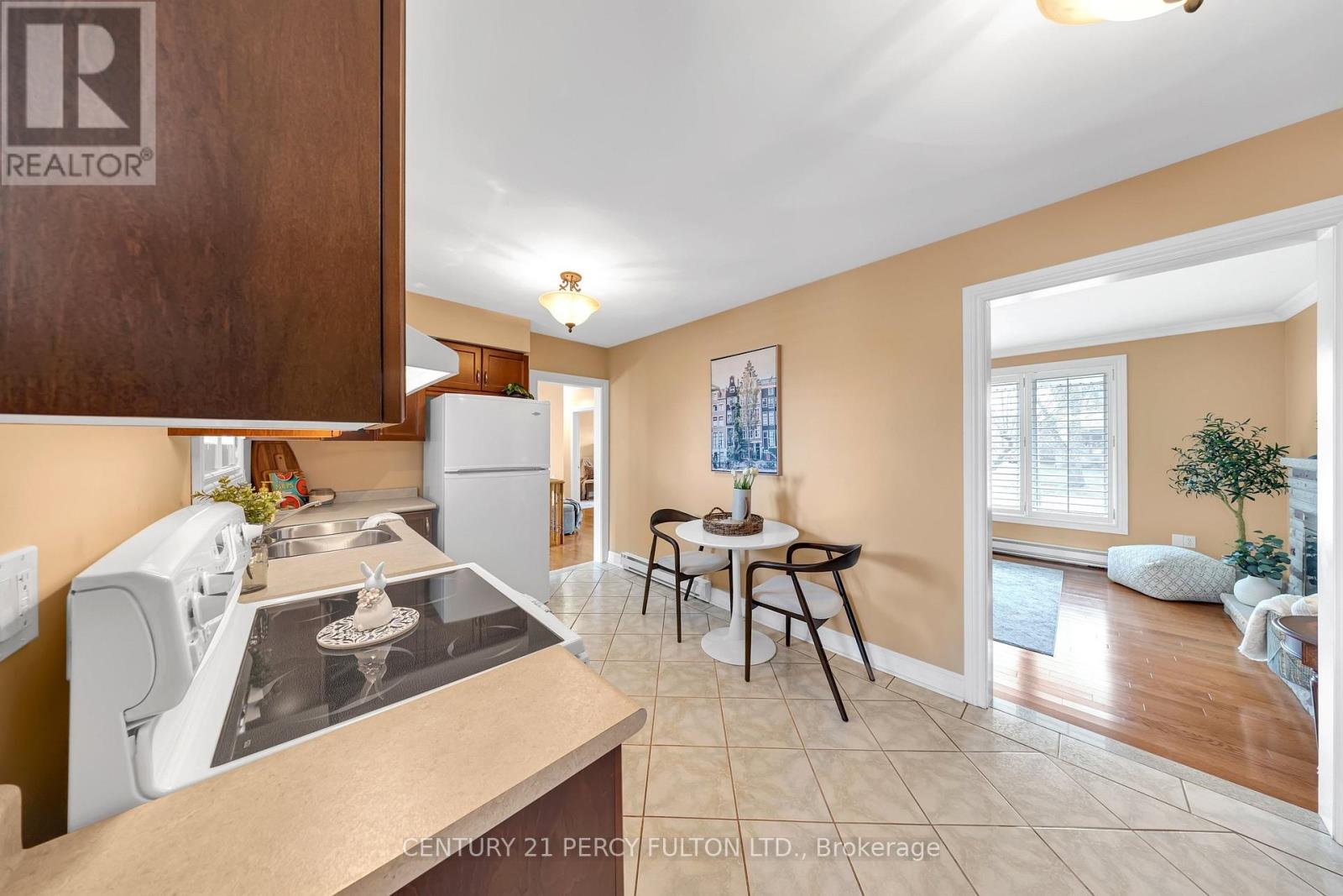 2553 Stillmeadow Road, Mississauga, Ontario  L5B 1X8 - Photo 13 - W13160350