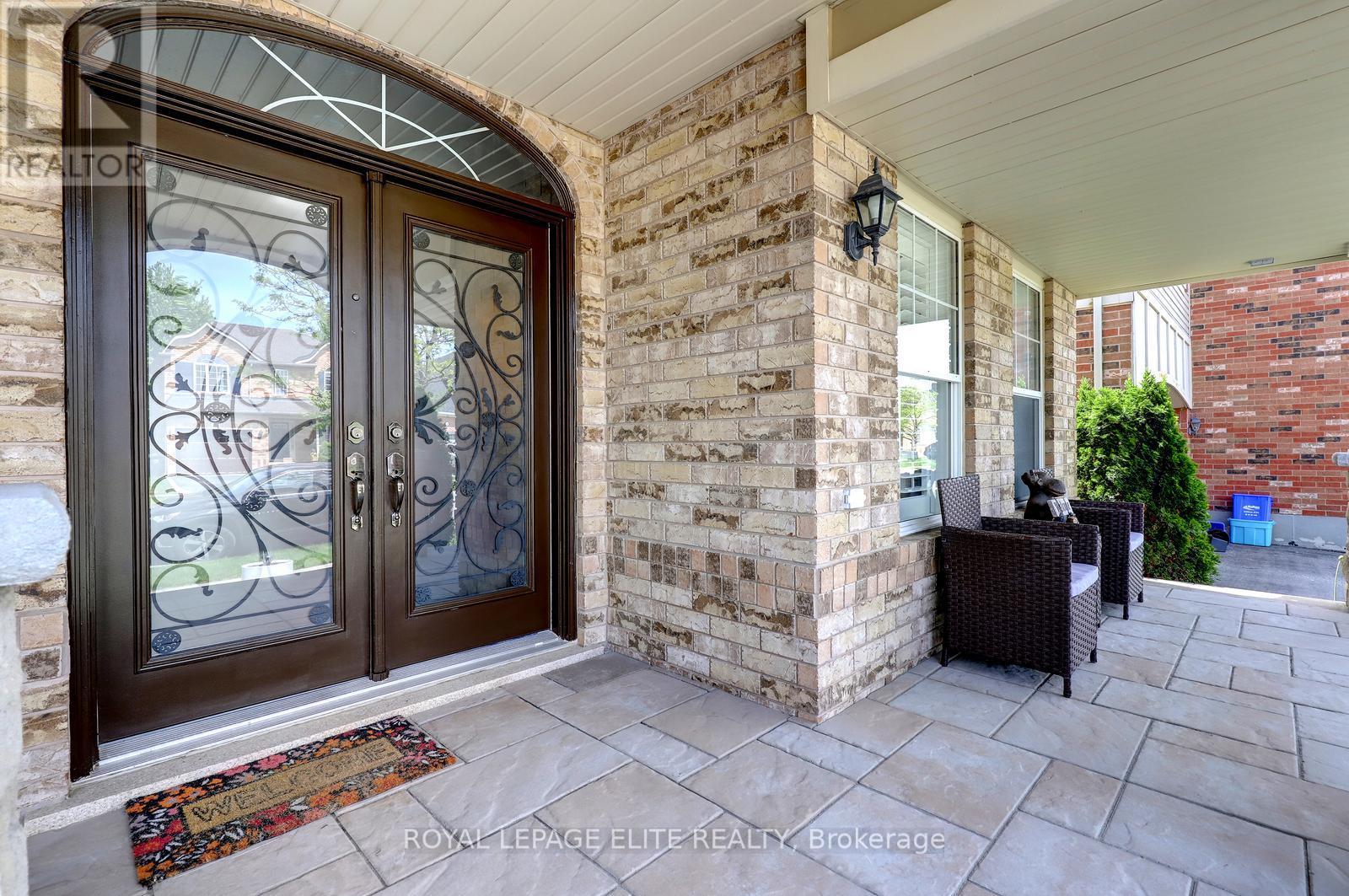 1094 Hepburn Road, Milton, Ontario  L9T 6X5 - Photo 4 - W13160354