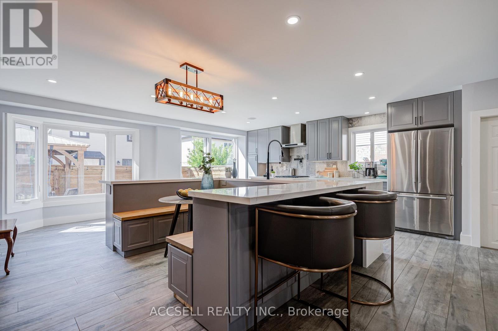 527 Wallenberg Crescent, Mississauga, Ontario L5B 3L8 - Photo 14 - W13160400