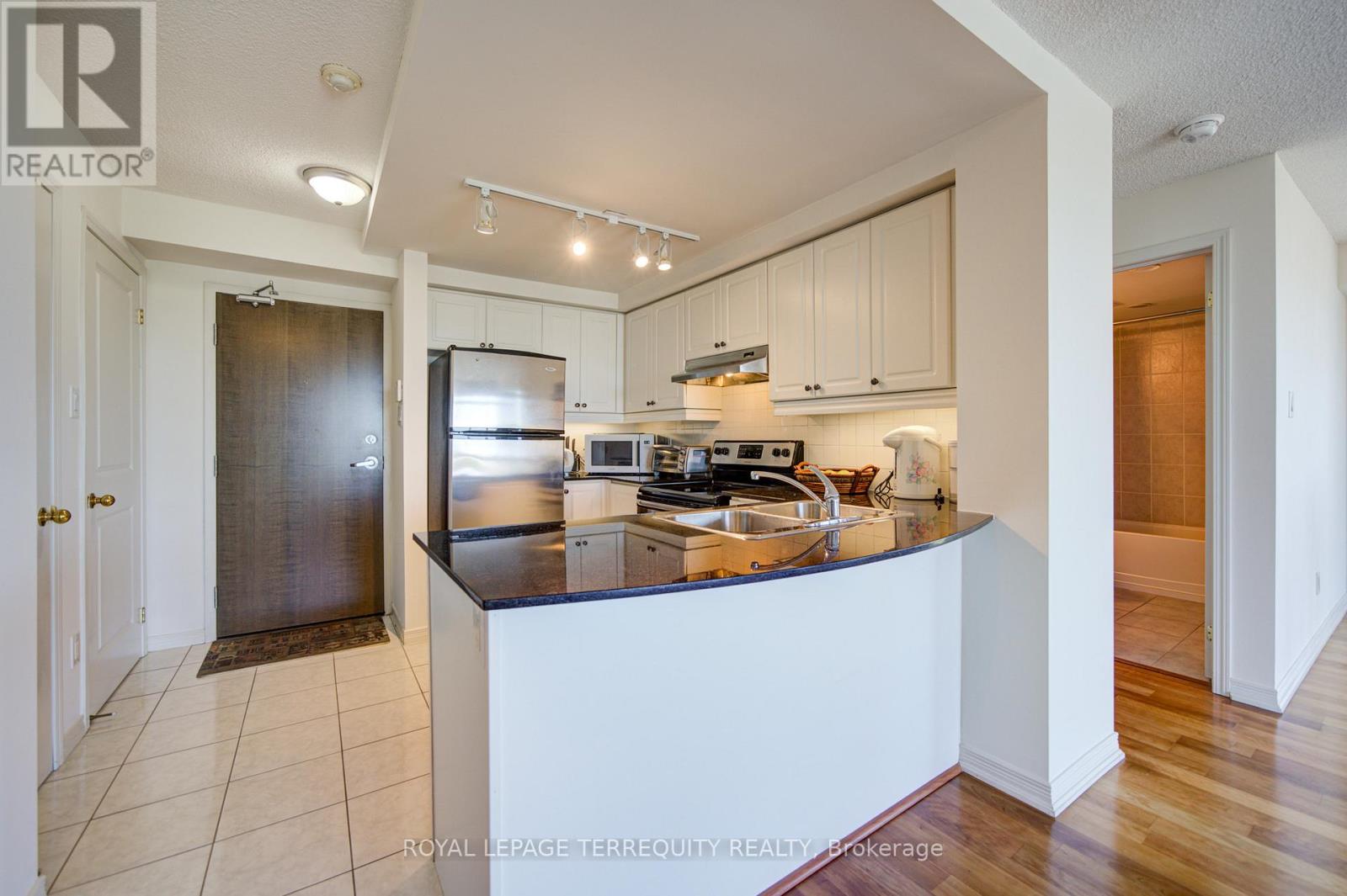 2311 - 9 George Street N, Brampton, Ontario  L6X 0T6 - Photo 10 - W13160422