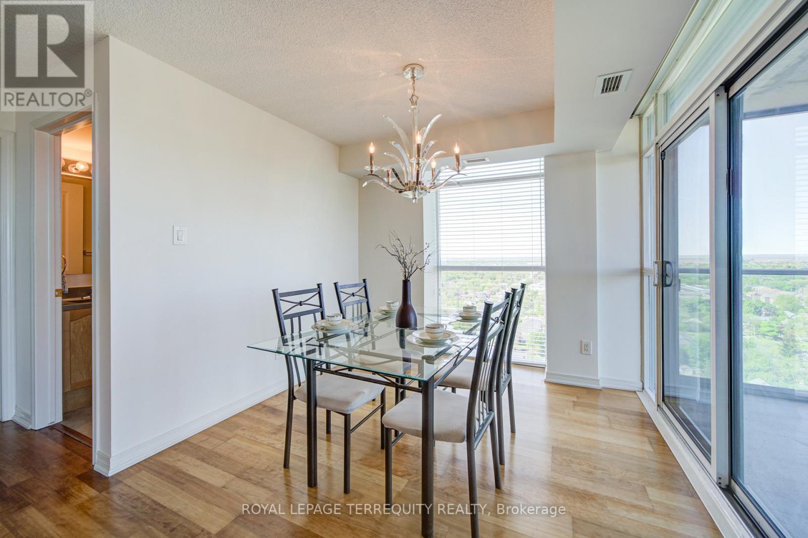 2311 - 9 George Street N, Brampton, Ontario  L6X 0T6 - Photo 13 - W13160422