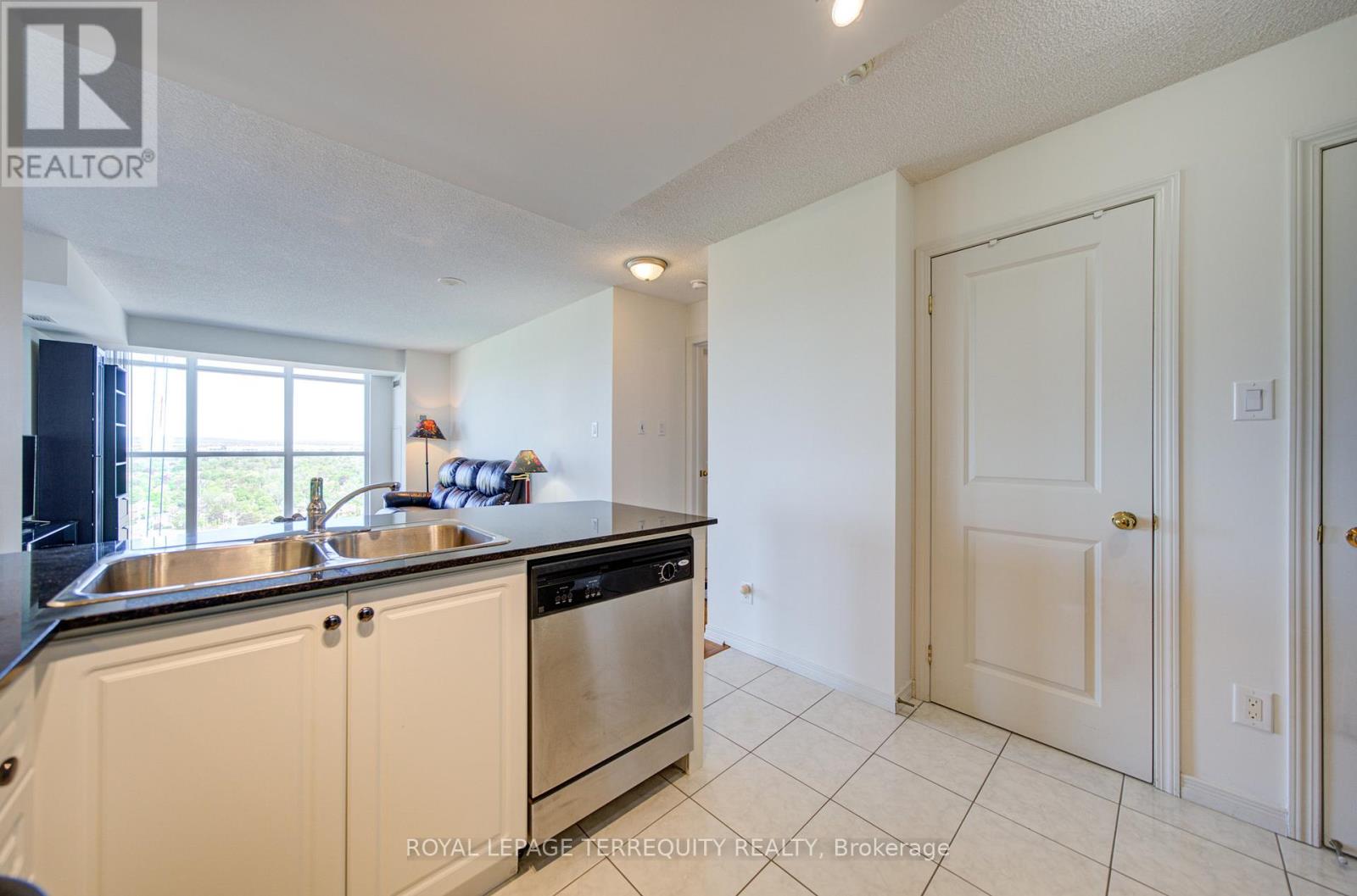 2311 - 9 George Street N, Brampton, Ontario  L6X 0T6 - Photo 9 - W13160422