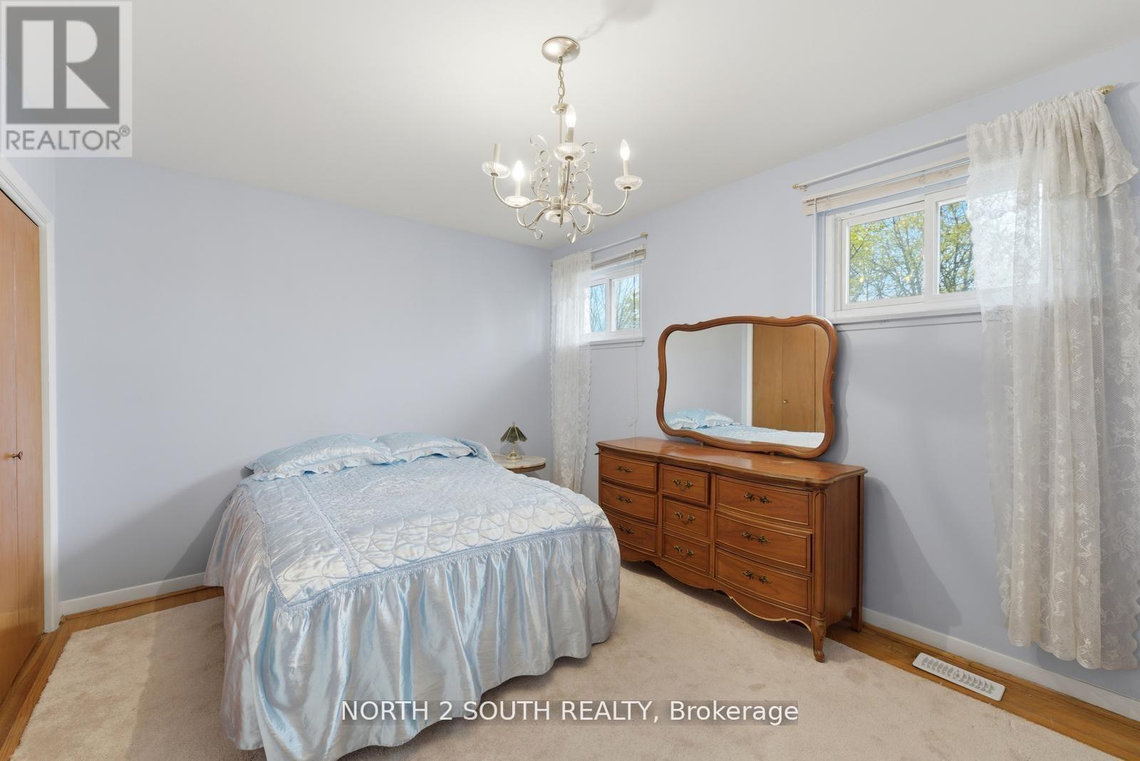 24 Vanderbrent Crescent, Toronto, Ontario  M9R 3W8 - Photo 25 - W13160460