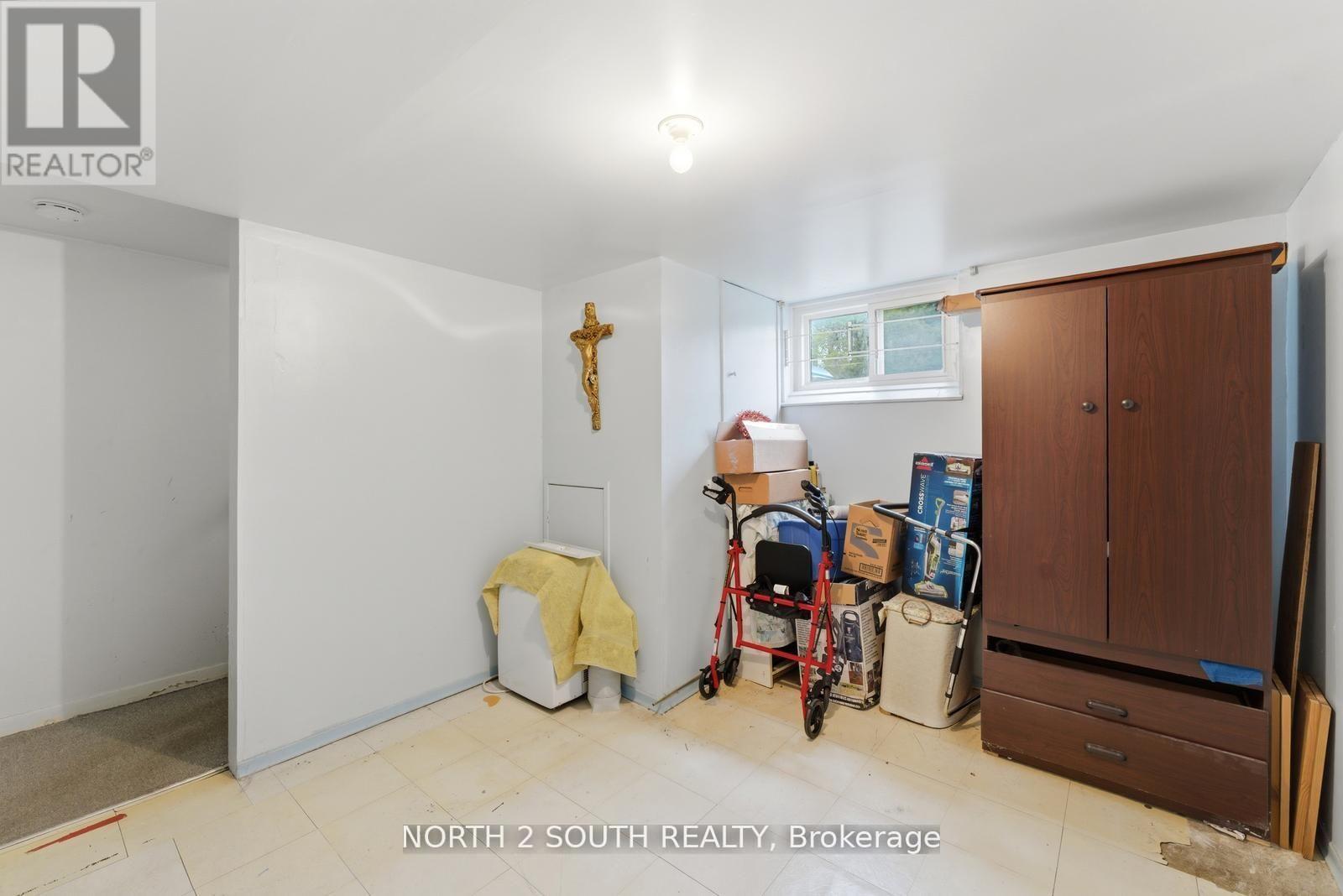24 Vanderbrent Crescent, Toronto, Ontario  M9R 3W8 - Photo 30 - W13160460